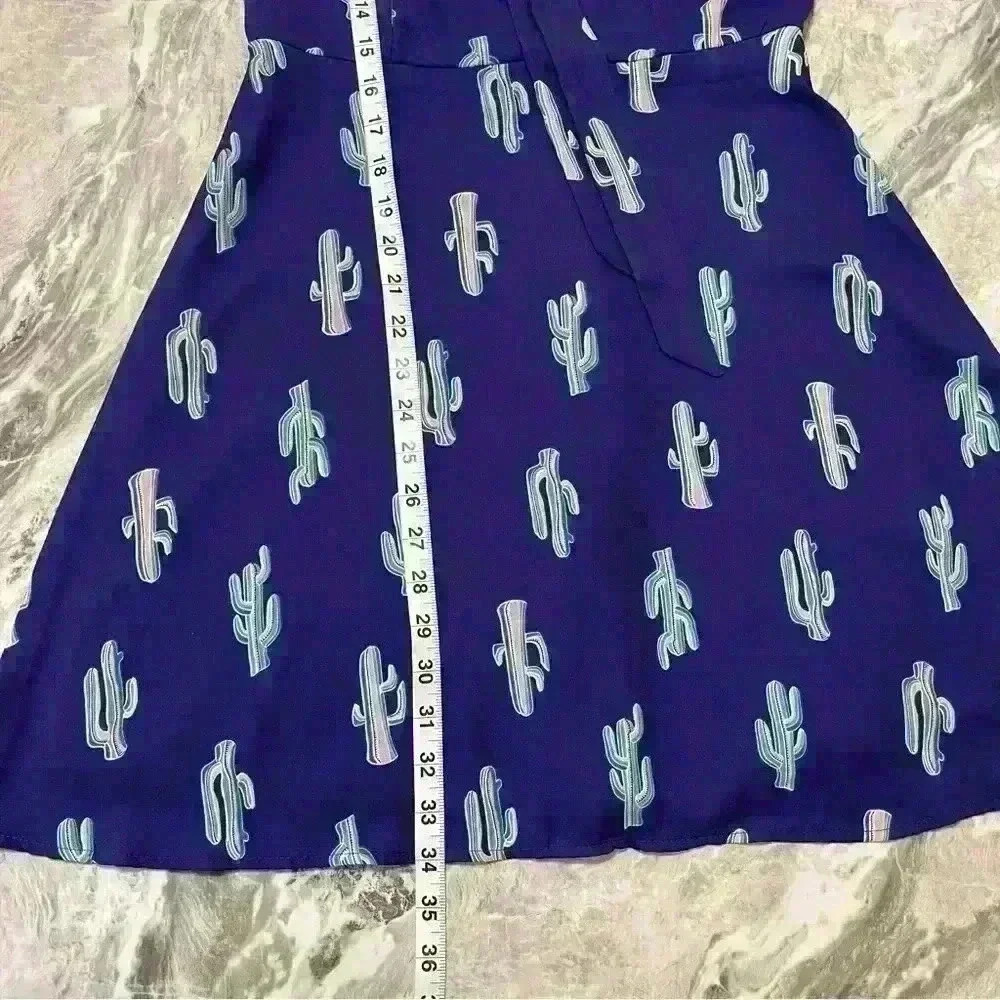 Everly Women's Cactus Print Skater Dress Size Small Sleeveless Tie Neck Lined - Picture 7 of 11
